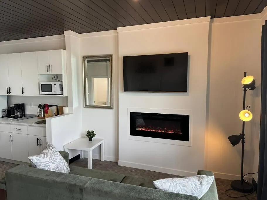 1 Bd Motel Condo With Kitchenette - 10 Edmonton
